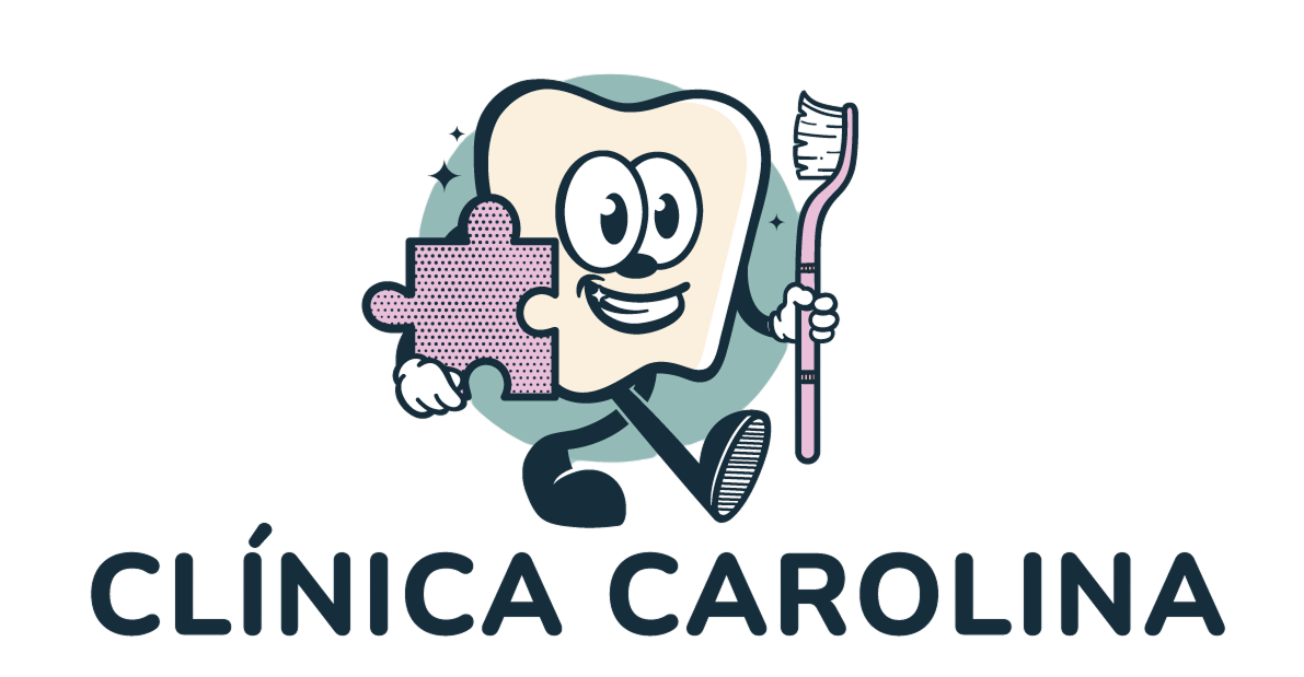 Logo de la marca Clínica Carolina